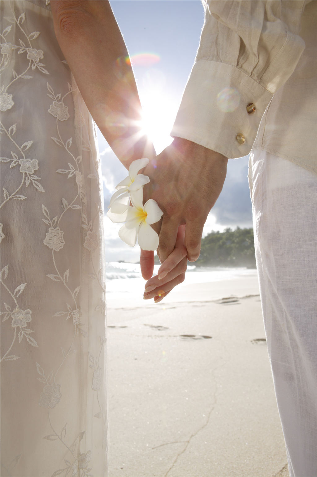 Hi_BTSCSC_25558629_BTSY_Wedding_Wedding by The Beach_HR.jpg