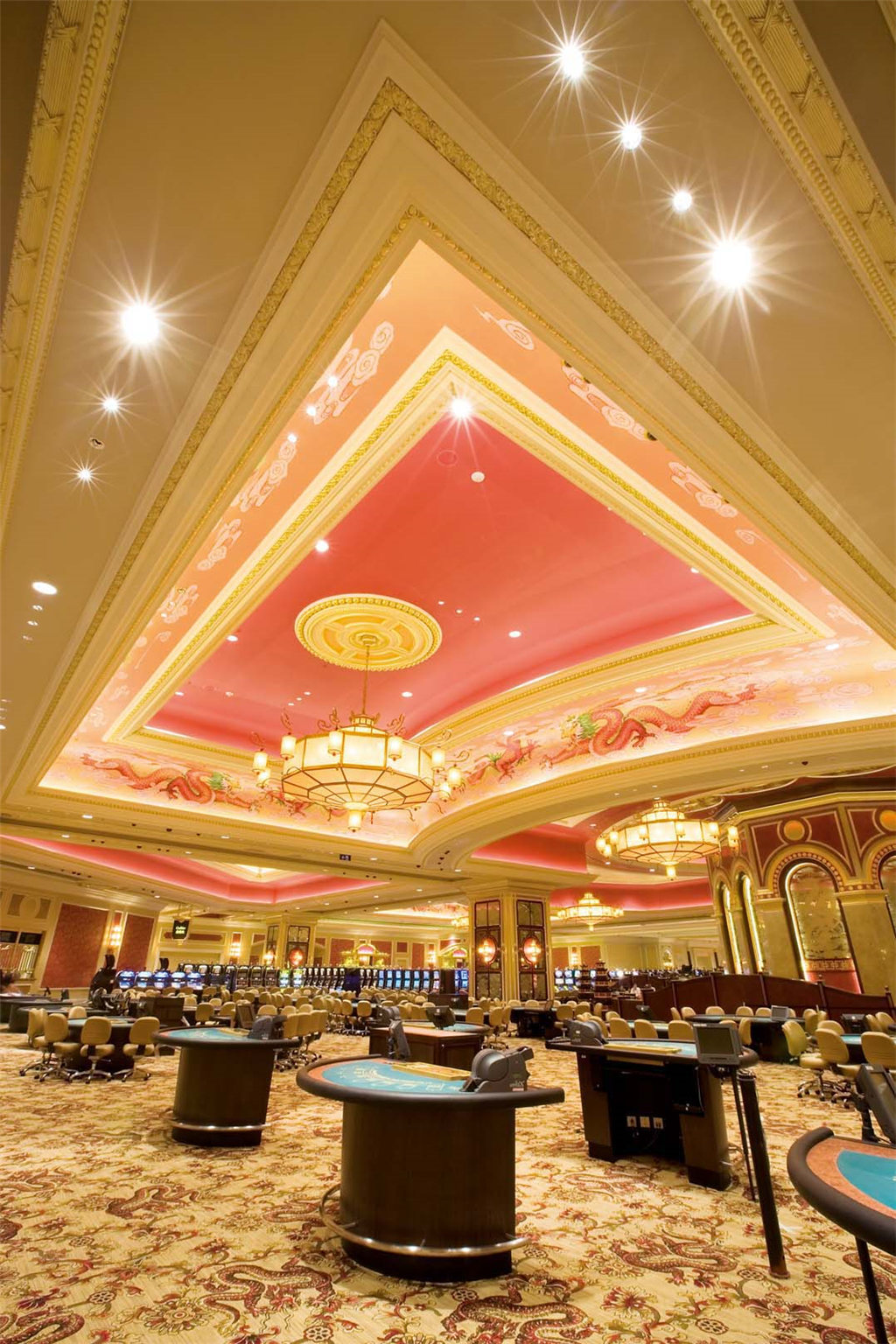 VMRH Casino ʘ 7.jpg